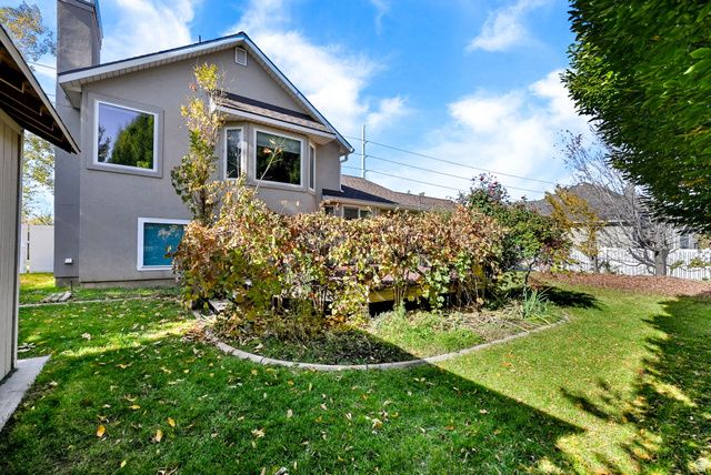 1552 N 200 W, Bountiful, UT 84010