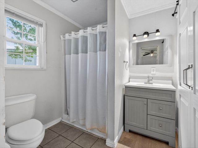 225 Cobb Avenue, Van Alstyne, TX 75495