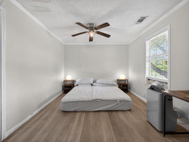 225 Cobb Avenue, Van Alstyne, TX 75495