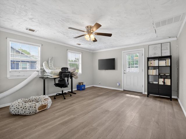 225 Cobb Avenue, Van Alstyne, TX 75495