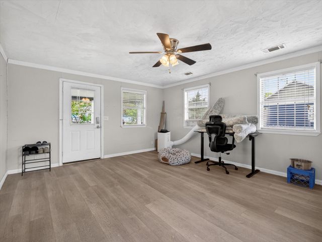 225 Cobb Avenue, Van Alstyne, TX 75495