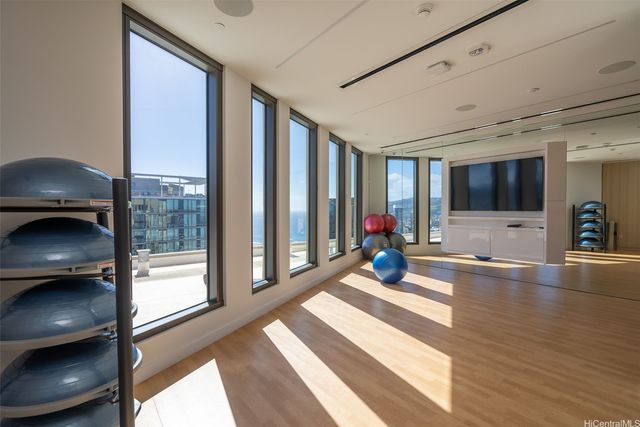 987 Queen Street 3102, Honolulu, HI 96814