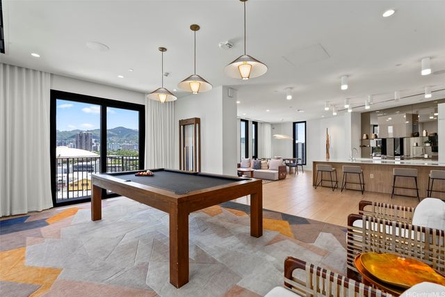 987 Queen Street 3102, Honolulu, HI 96814
