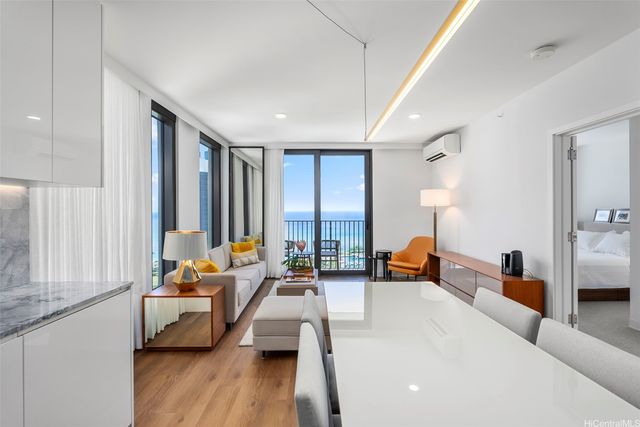 987 Queen Street 3102, Honolulu, HI 96814