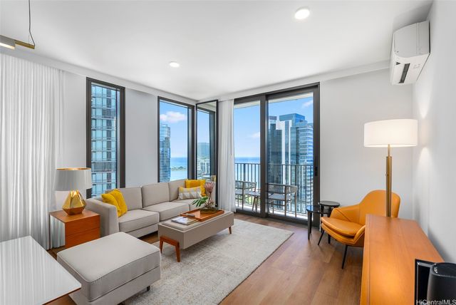 987 Queen Street 3102, Honolulu, HI 96814