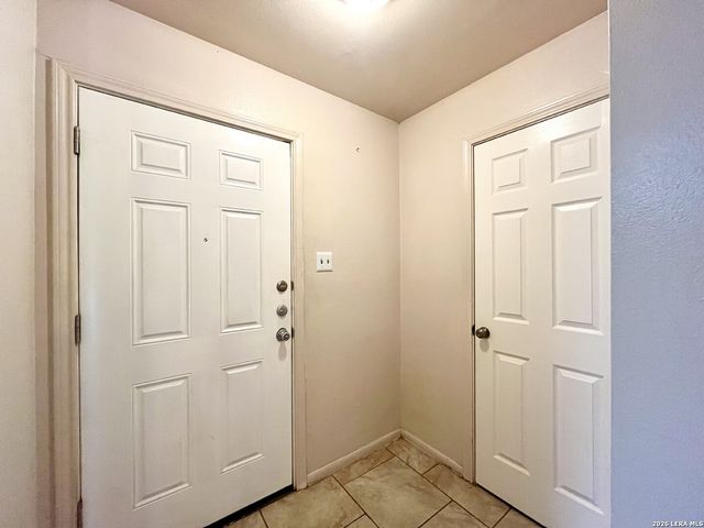 12722 UHR LN, San Antonio, TX 78217