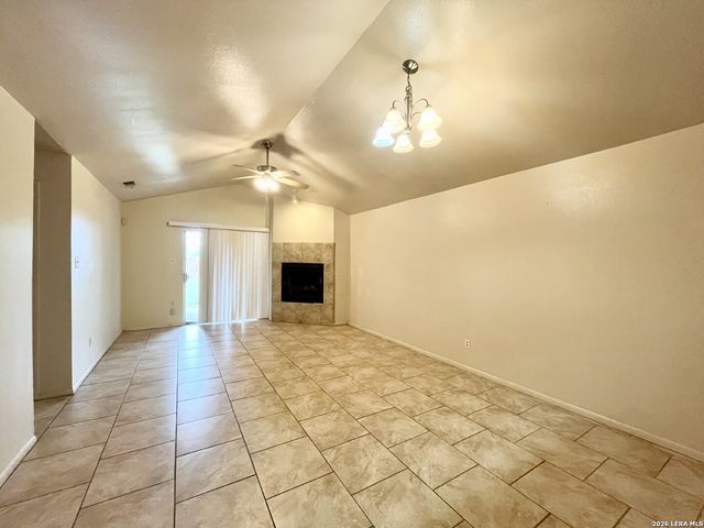 12722 UHR LN, San Antonio, TX 78217
