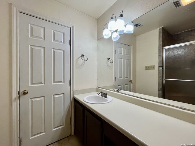 12722 UHR LN, San Antonio, TX 78217