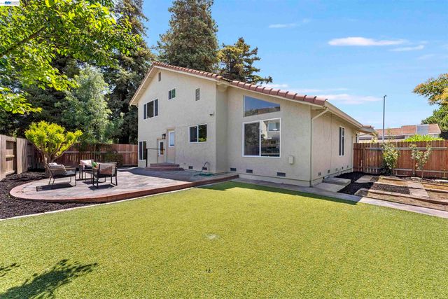 4216 Warbler Loop, Fremont, CA 94555