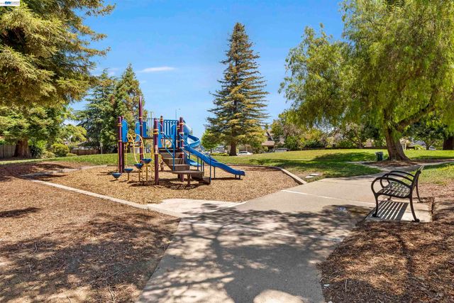 4216 Warbler Loop, Fremont, CA 94555