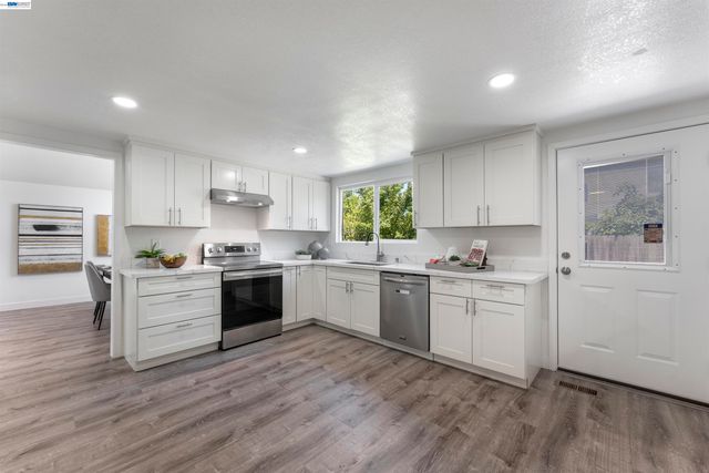 4216 Warbler Loop, Fremont, CA 94555