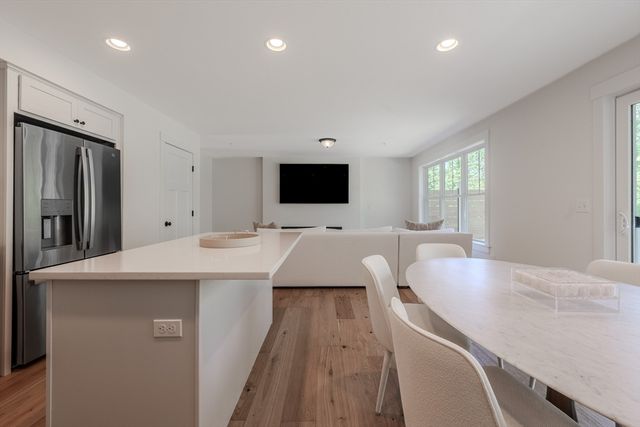112 Genest St 12, Dracut, MA 01826