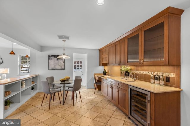 7105 DEVONSHIRE RD, Alexandria, VA 22307