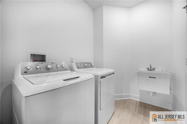 3 Wembley Court, Monroe, NJ 08831