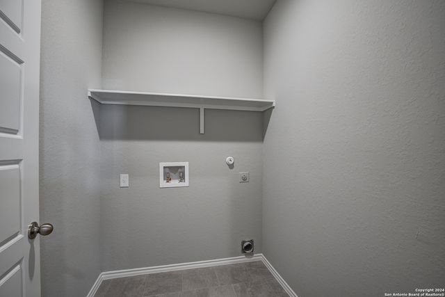 2527 Dry Moss Way, San Antonio, TX 78224