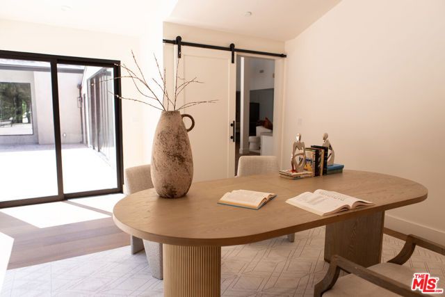 3436 Longridge Avenue, Los Angeles, CA 91423