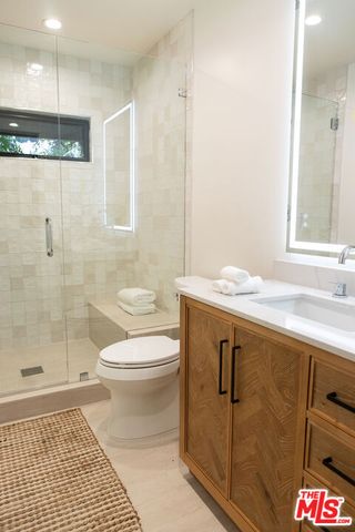3436 Longridge Avenue, Los Angeles, CA 91423