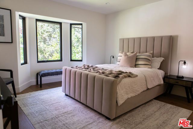 3436 Longridge Avenue, Los Angeles, CA 91423