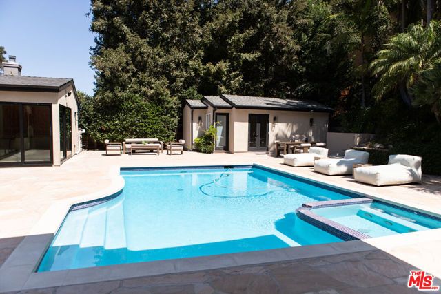 3436 Longridge Avenue, Los Angeles, CA 91423