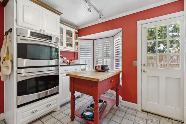 9208 S 70th Avenue E, Tulsa, OK 74133