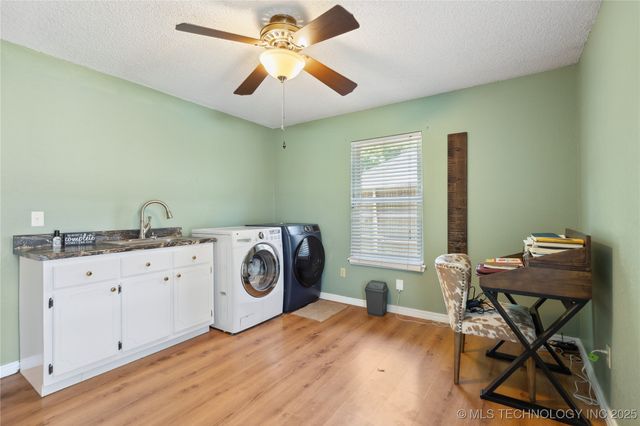 9208 S 70th Avenue E, Tulsa, OK 74133