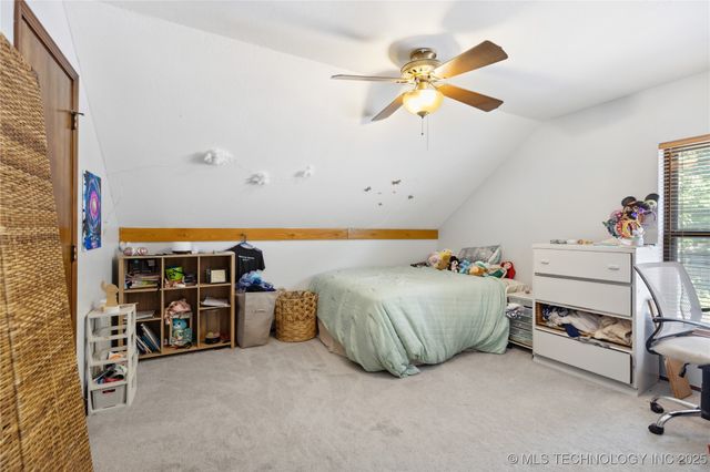 9208 S 70th Avenue E, Tulsa, OK 74133