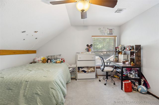 9208 S 70th Avenue E, Tulsa, OK 74133