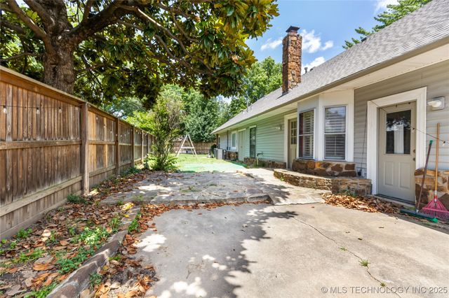 9208 S 70th Avenue E, Tulsa, OK 74133