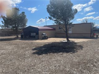 975 Calle De Amistad Road, Adelanto, CA 92301