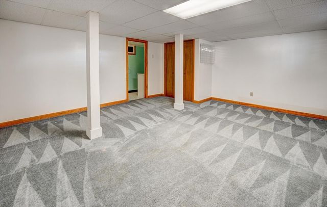 4 Mill Rd, Chelmsford, MA 01824