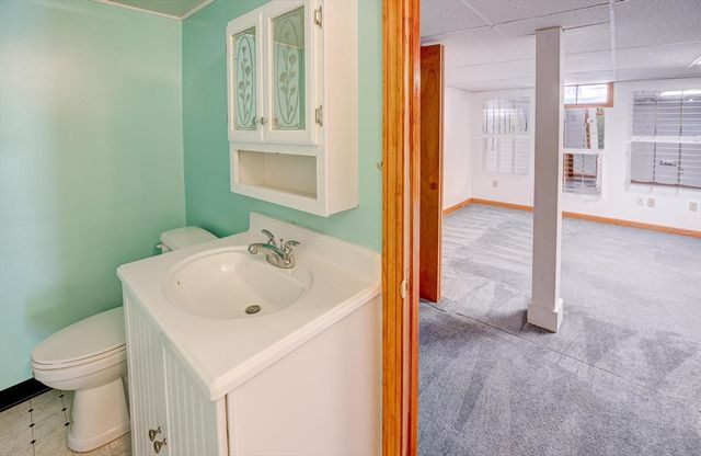 4 Mill Rd, Chelmsford, MA 01824