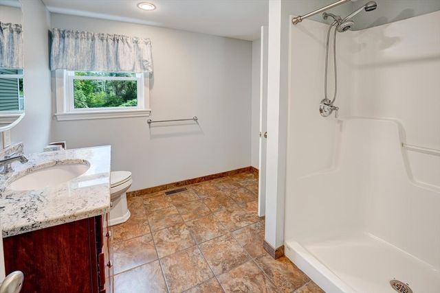 4 Mill Rd, Chelmsford, MA 01824