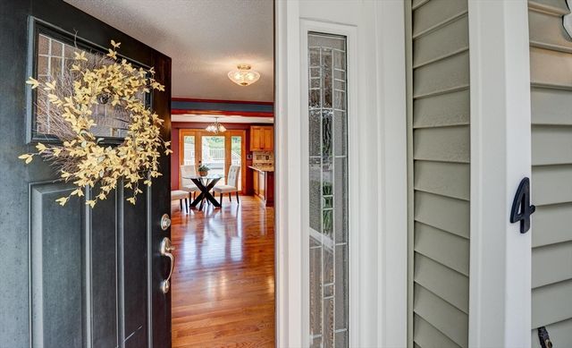4 Mill Rd, Chelmsford, MA 01824