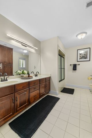 4000 Cantebury Dr, Culleoka, TN 38451