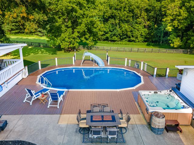 4000 Cantebury Dr, Culleoka, TN 38451
