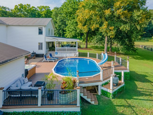 4000 Cantebury Dr, Culleoka, TN 38451