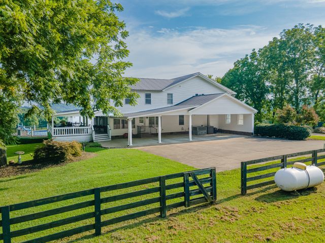4000 Cantebury Dr, Culleoka, TN 38451