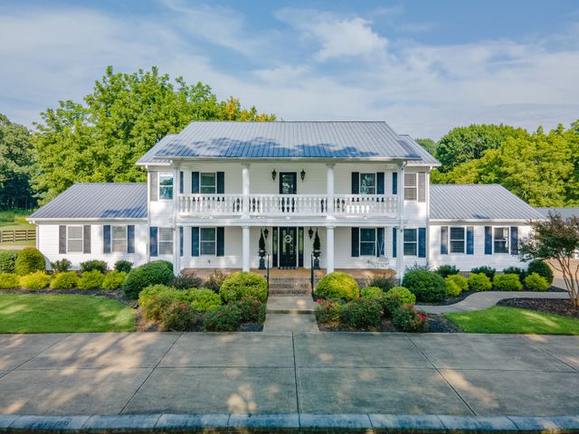 4000 Cantebury Dr, Culleoka, TN 38451