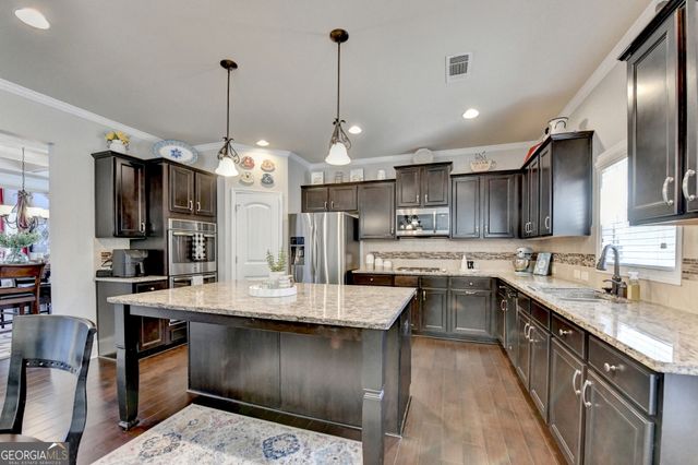 7835 Scout Creek Circle, Suwanee, GA 30024