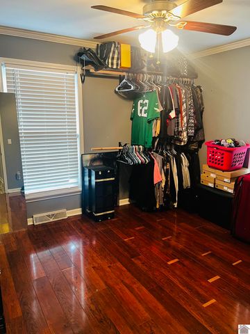 119 Nickell Heights Rd, Paducah, KY 42003