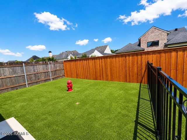 104 Lansing Lane, Youngsville, LA 70592
