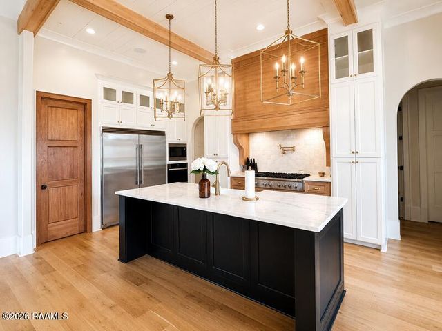 104 Lansing Lane, Youngsville, LA 70592