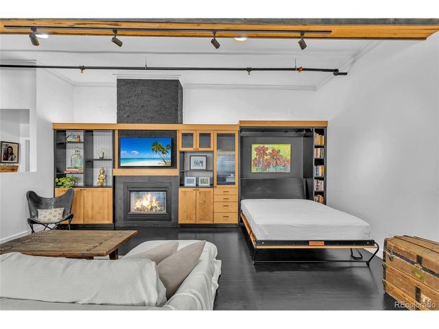 800 W 8th Ave 201, Denver, CO 80204