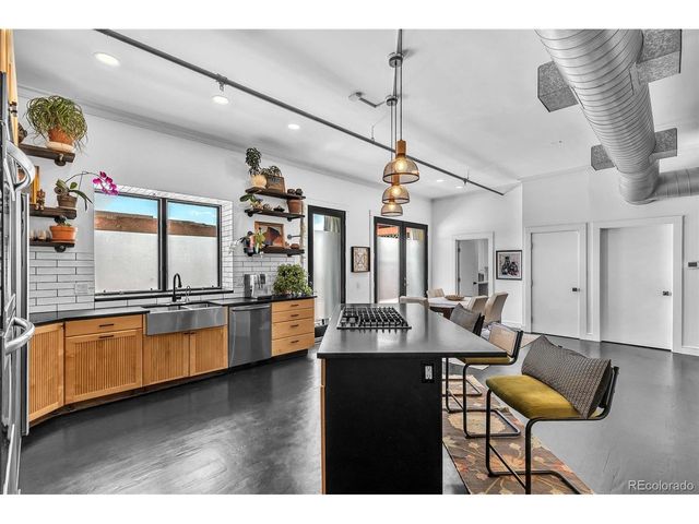 800 W 8th Ave 201, Denver, CO 80204