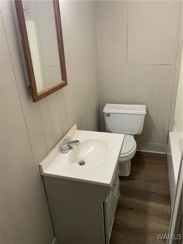 2407 3rd ST E, Tuscaloosa, AL 35404