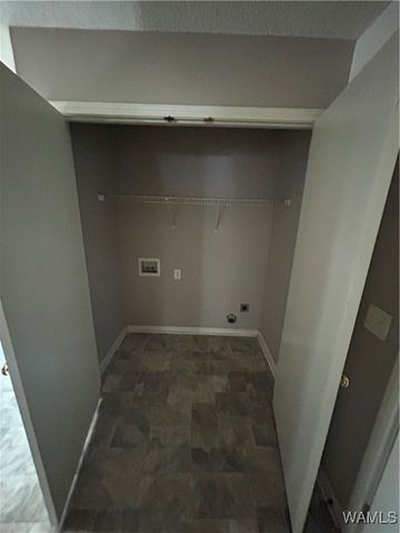 2407 3rd ST E, Tuscaloosa, AL 35404