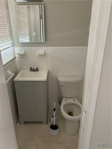 2407 3rd ST E, Tuscaloosa, AL 35404