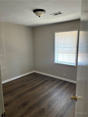 2407 3rd ST E, Tuscaloosa, AL 35404