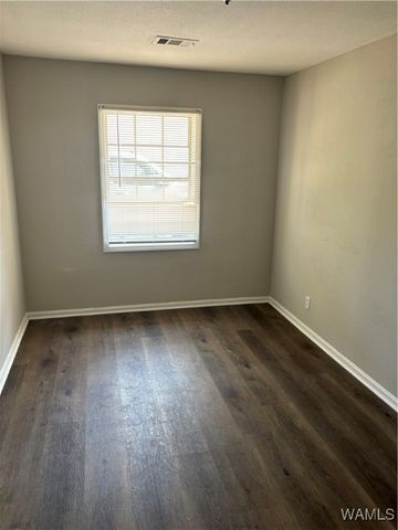 2407 3rd ST E, Tuscaloosa, AL 35404