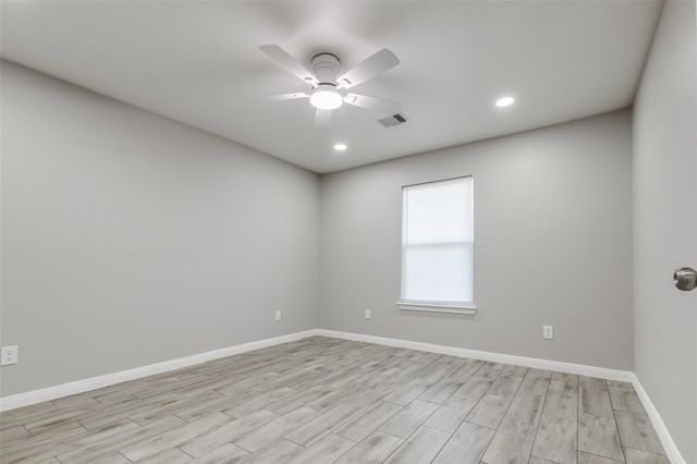 6038 Glenhurst Drive, Houston, TX 77033